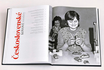 90 let československých a českých kovových modelů - Alexandr Pícha - kniha s podpisem autora